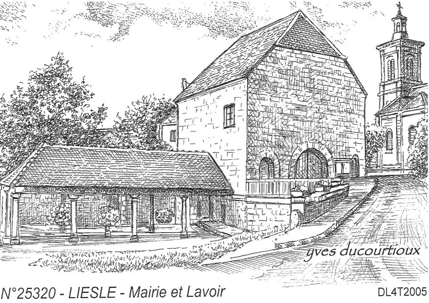 N 25320 - LIESLE - mairie et lavoir