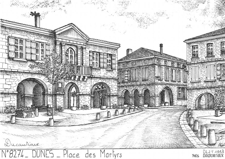N 82074 - DUNES - place des martyrs (mairie)